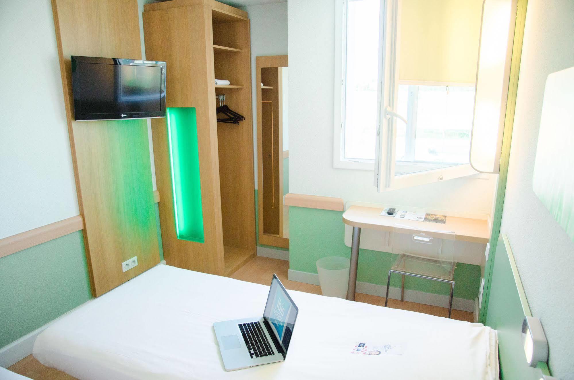 Ibis Budget Aeroport Le Bourget Garonor Le Blanc-Mesnil Esterno foto
