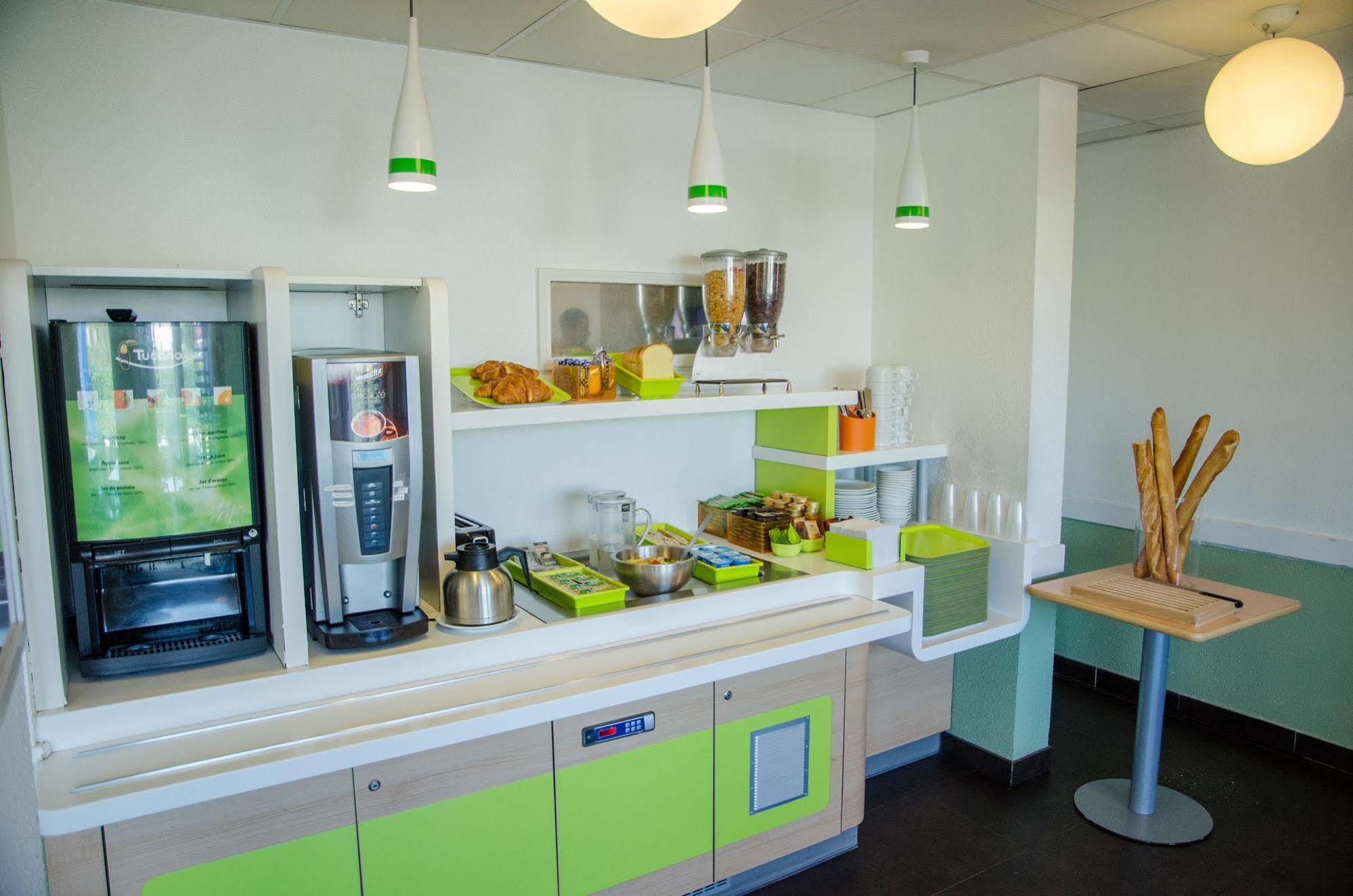 Ibis Budget Aeroport Le Bourget Garonor Le Blanc-Mesnil Esterno foto
