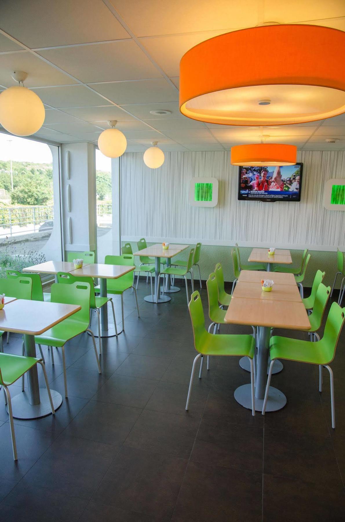 Ibis Budget Aeroport Le Bourget Garonor Le Blanc-Mesnil Esterno foto